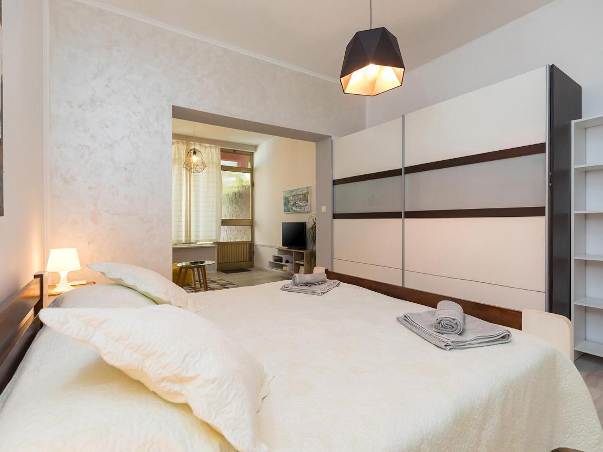 Design Apartment Novigrad Istria エクステリア 写真
