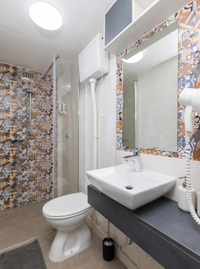 Design Apartment Novigrad Istria エクステリア 写真
